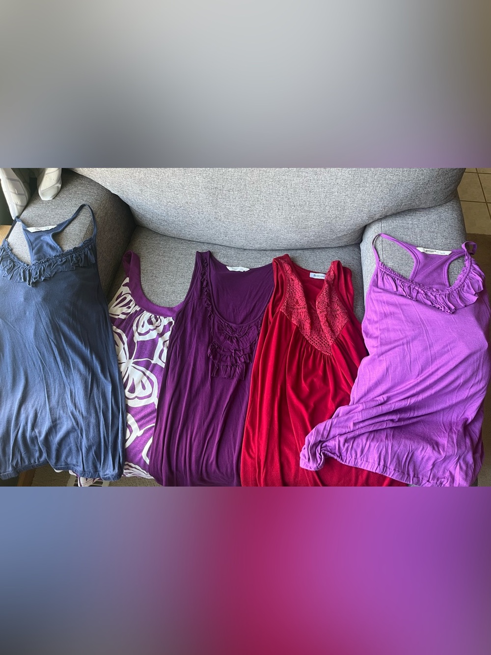 Tank top lot size small